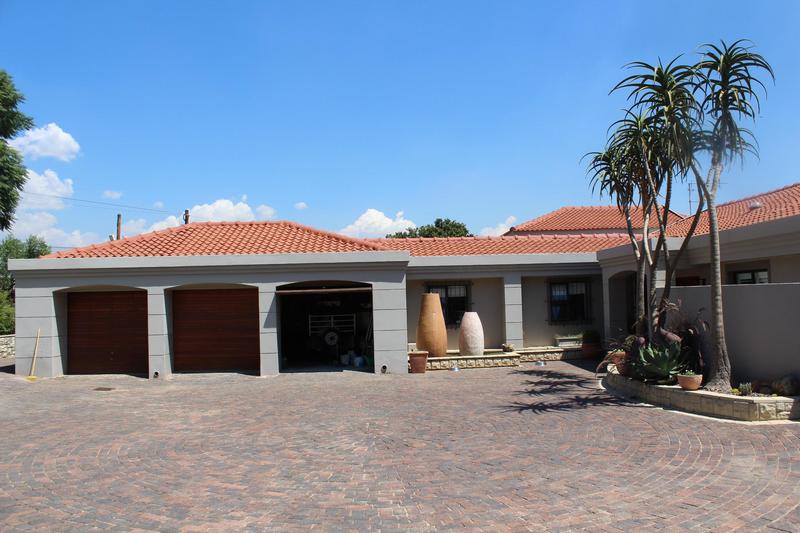 4 Bedroom Property for Sale in Kyalami Ah Gauteng