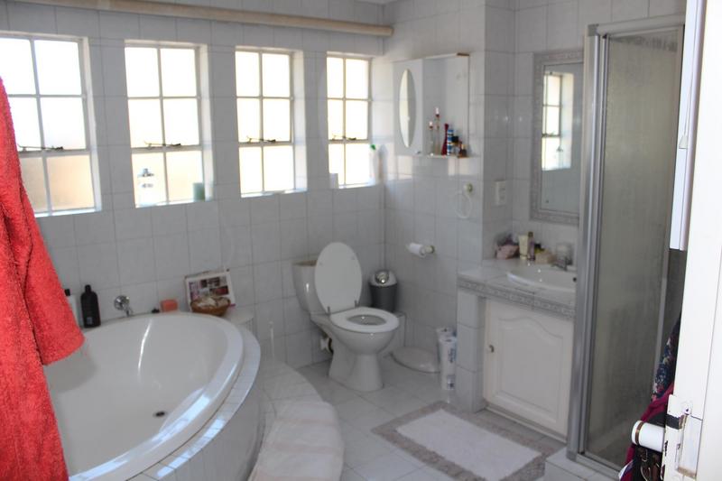 4 Bedroom Property for Sale in Kyalami Ah Gauteng