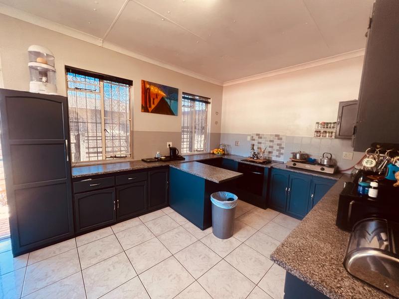 3 Bedroom Property for Sale in Gezina Gauteng