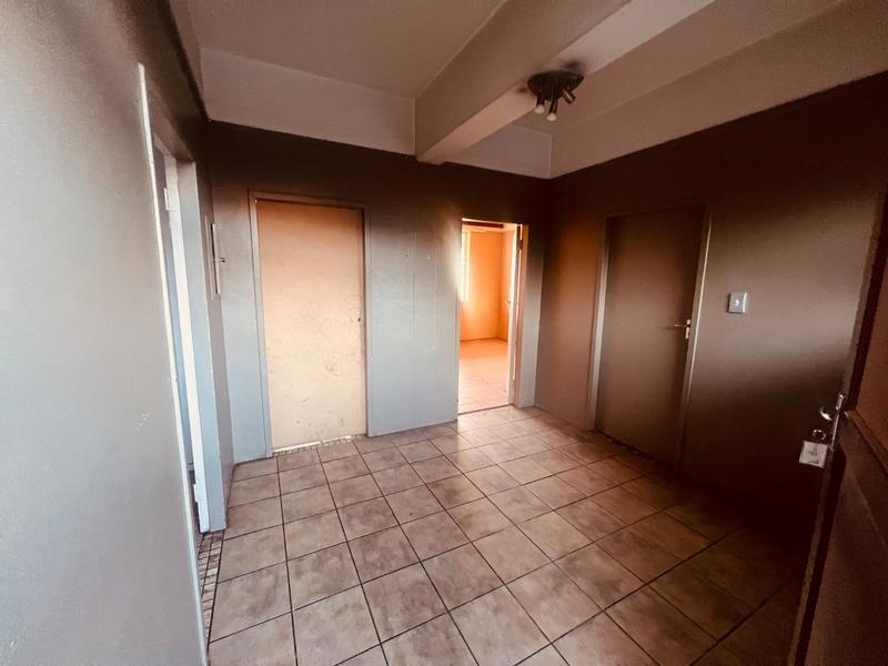 2 Bedroom Property for Sale in Gezina Gauteng