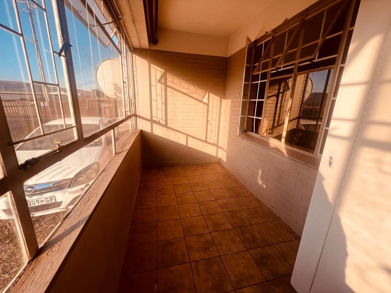 2 Bedroom Property for Sale in Gezina Gauteng