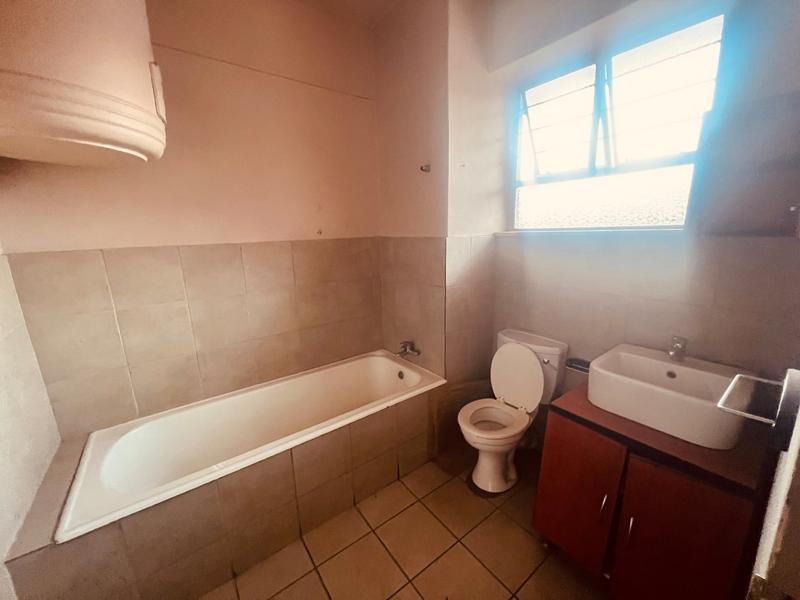 2 Bedroom Property for Sale in Gezina Gauteng