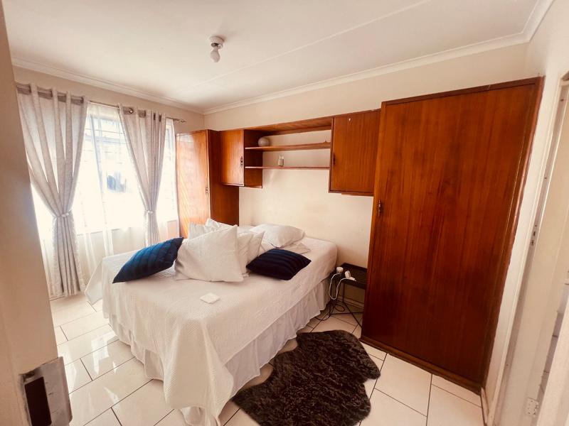 1 Bedroom Property for Sale in Gezina Gauteng