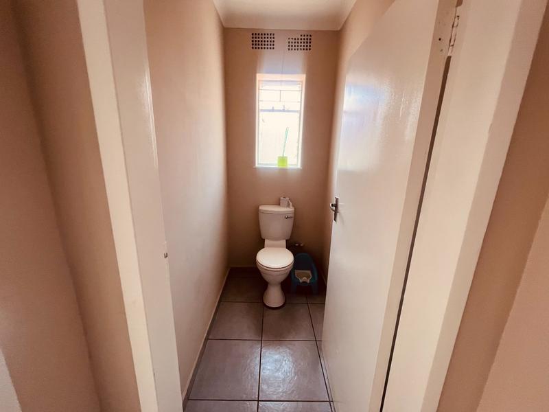 3 Bedroom Property for Sale in Kwaggasrand Gauteng