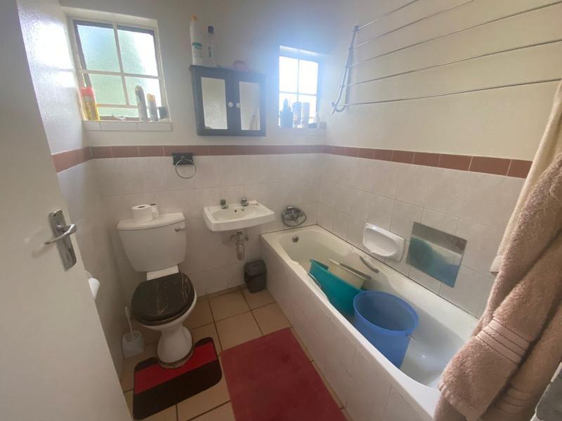 2 Bedroom Property for Sale in Rietfontein Gauteng