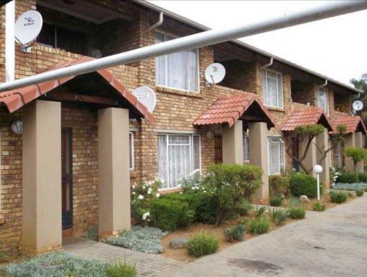 2 Bedroom Property for Sale in Rietfontein Gauteng