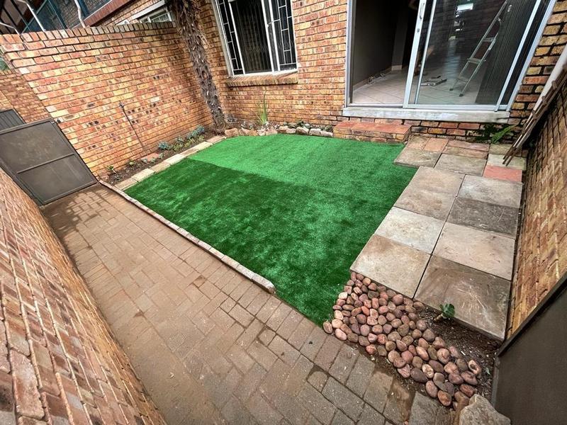 2 Bedroom Property for Sale in Rietfontein Gauteng