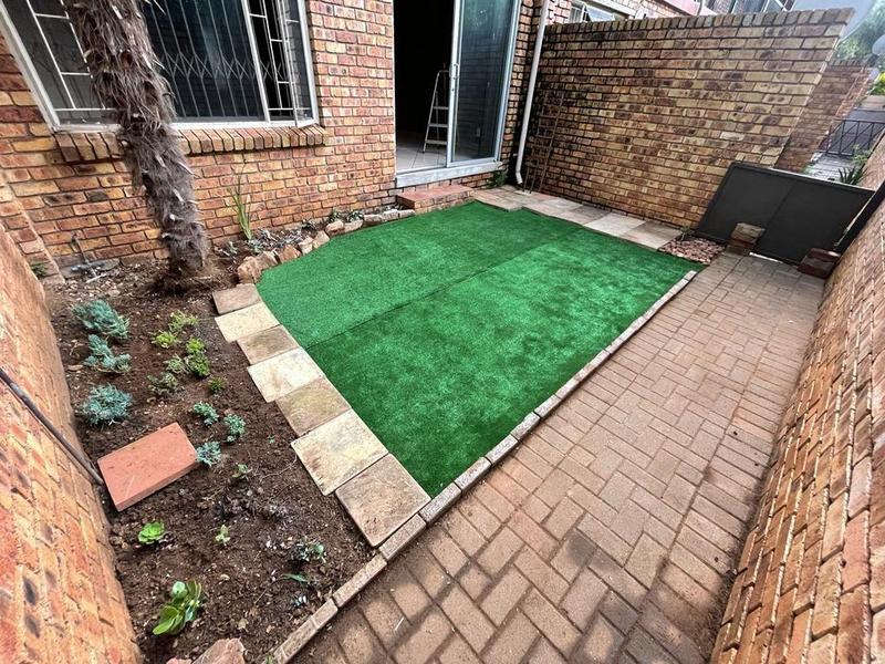 2 Bedroom Property for Sale in Rietfontein Gauteng