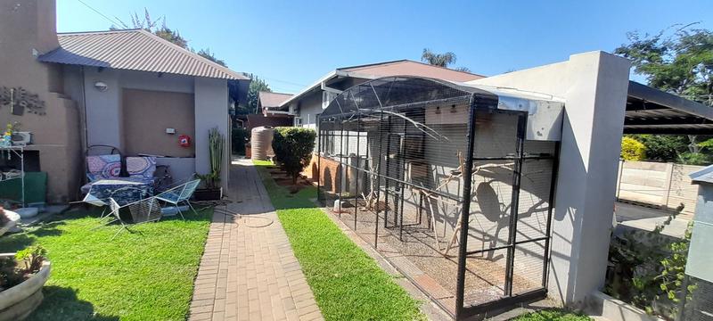 4 Bedroom Property for Sale in Rietfontein Gauteng