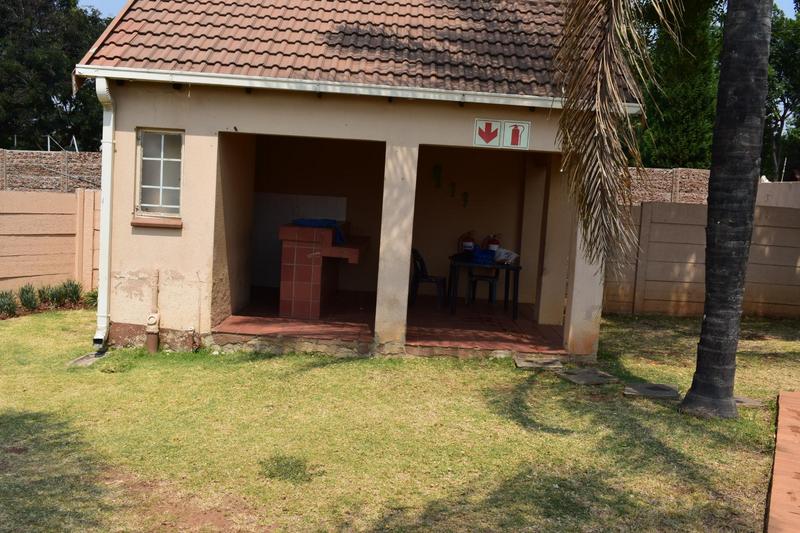 2 Bedroom Property for Sale in Kew Gauteng