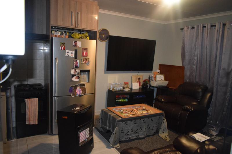 2 Bedroom Property for Sale in Kew Gauteng