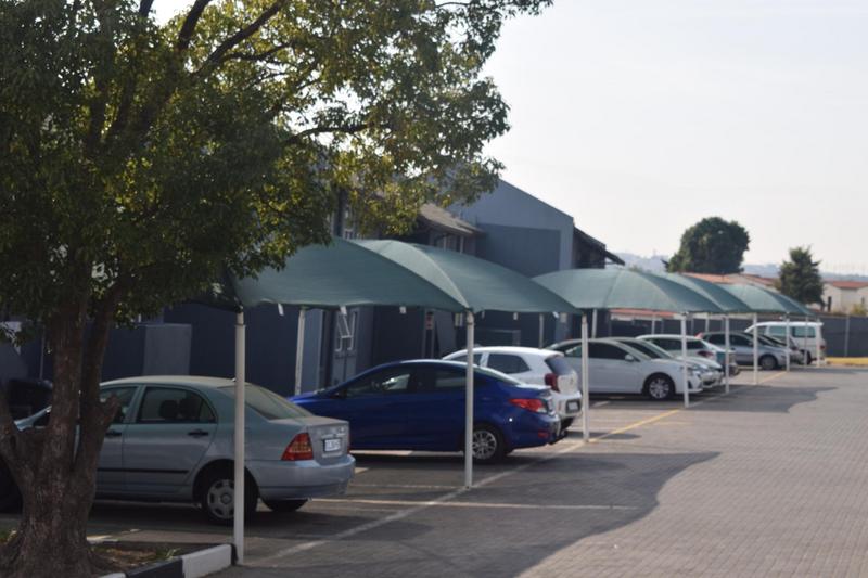 2 Bedroom Property for Sale in Kew Gauteng