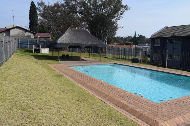 2 Bedroom Property for Sale in Kew Gauteng