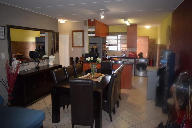 3 Bedroom Property for Sale in Buccleuch Gauteng