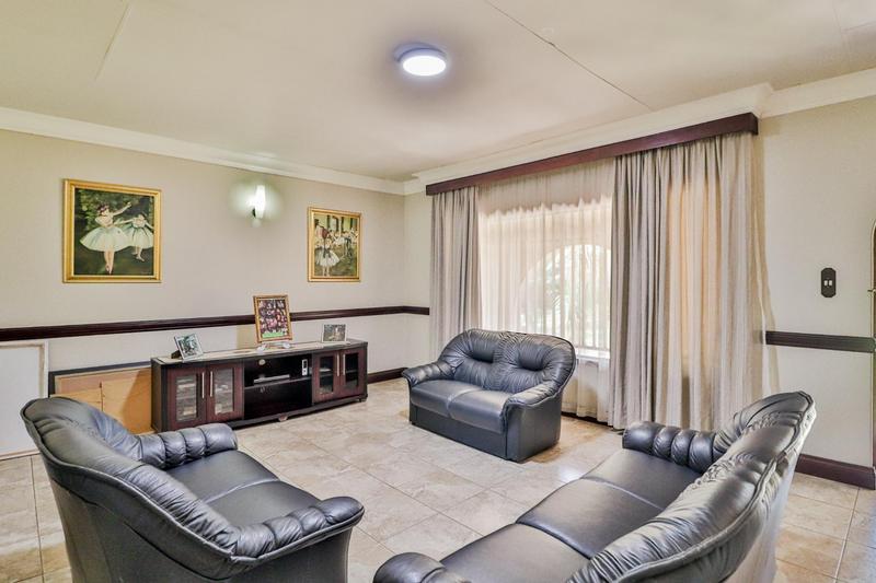 14 Bedroom Property for Sale in Andeon Gauteng