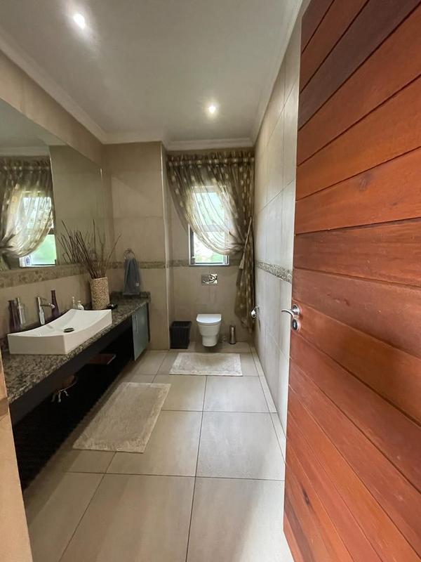 6 Bedroom Property for Sale in Midstream Estate Gauteng