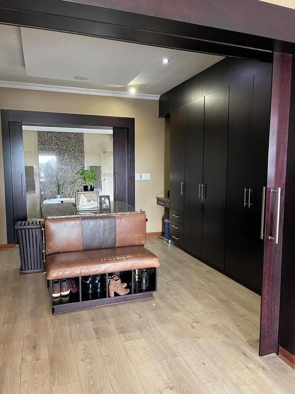 6 Bedroom Property for Sale in Midstream Estate Gauteng