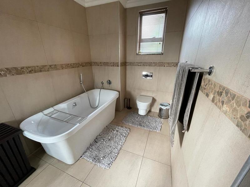 6 Bedroom Property for Sale in Midstream Estate Gauteng