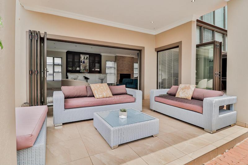 5 Bedroom Property for Sale in Midstream Hill Gauteng