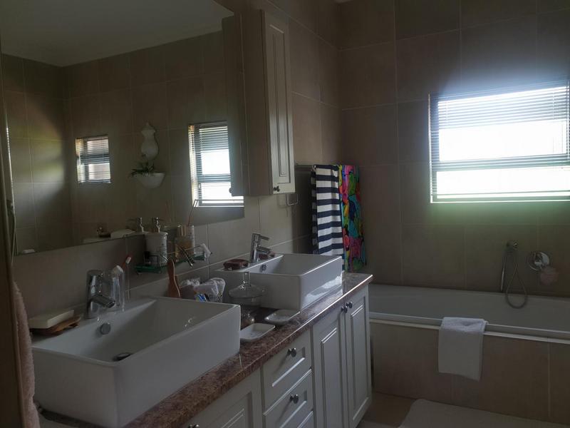 3 Bedroom Property for Sale in Retire at Midstream Gauteng