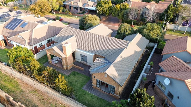 4 Bedroom Property for Sale in Retire at Midstream Gauteng