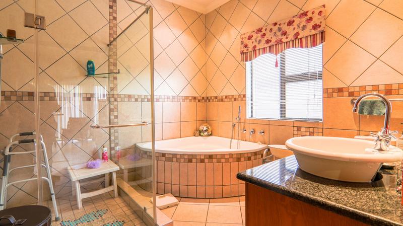 4 Bedroom Property for Sale in Retire at Midstream Gauteng
