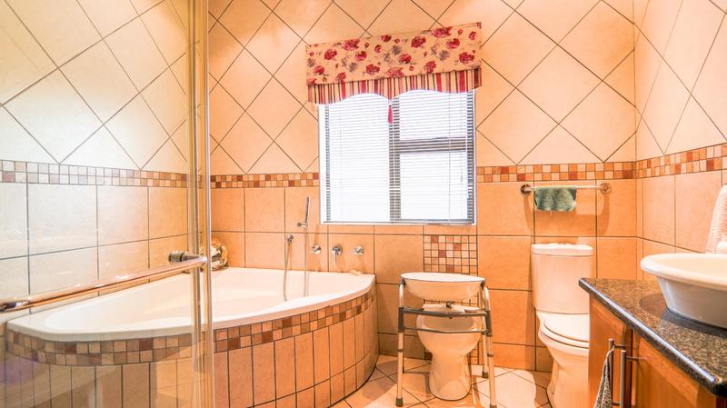 4 Bedroom Property for Sale in Retire at Midstream Gauteng