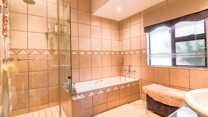 4 Bedroom Property for Sale in Retire at Midstream Gauteng