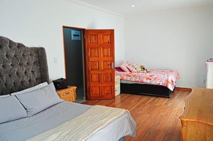 4 Bedroom Property for Sale in Alberante Gauteng