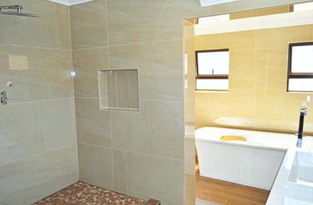 4 Bedroom Property for Sale in Alberante Gauteng