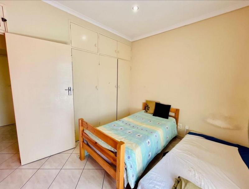 6 Bedroom Property for Sale in Glenanda Gauteng