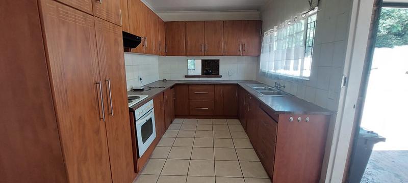 5 Bedroom Property for Sale in Kibler Park Gauteng