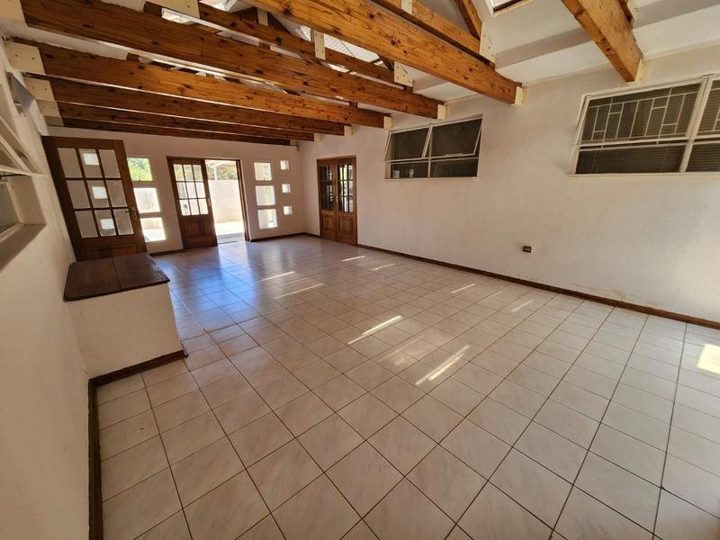 4 Bedroom Property for Sale in Nooitgedacht Gauteng