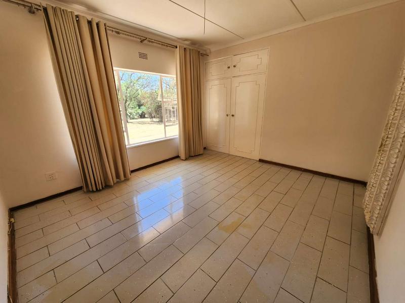 4 Bedroom Property for Sale in Nooitgedacht Gauteng