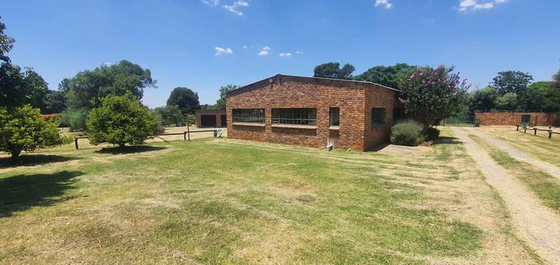 7 Bedroom Property for Sale in Blignautsrus A H Gauteng