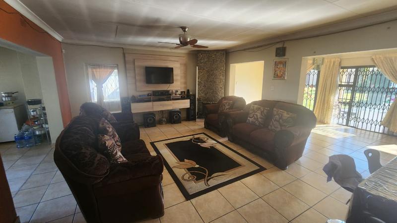 4 Bedroom Property for Sale in Raceview Gauteng
