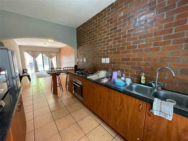 2 Bedroom Property for Sale in Auckland Park Gauteng