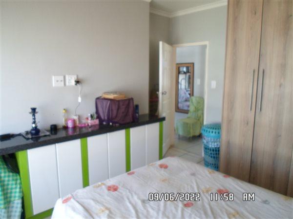 2 Bedroom Property for Sale in Florida Gauteng