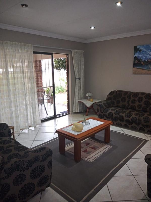 3 Bedroom Property for Sale in Vanderbijlpark SE 8 Gauteng