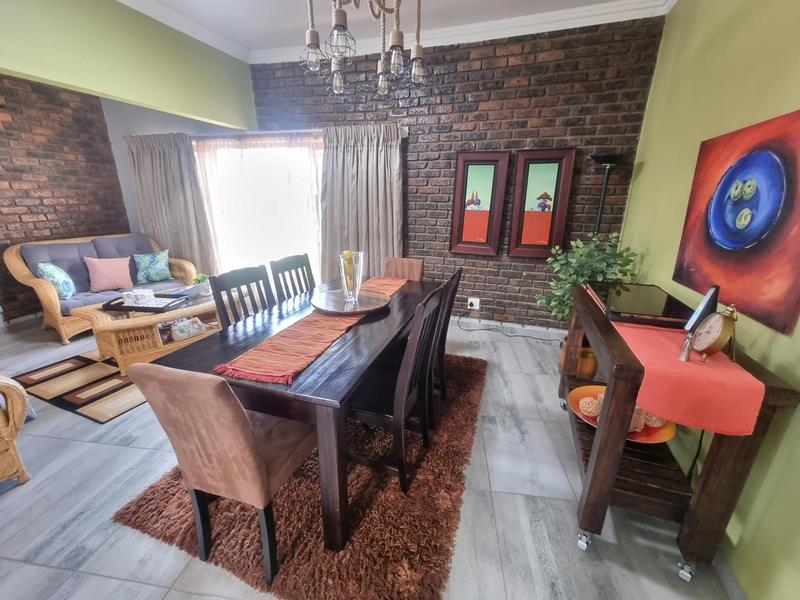 5 Bedroom Property for Sale in Golf Park Gauteng