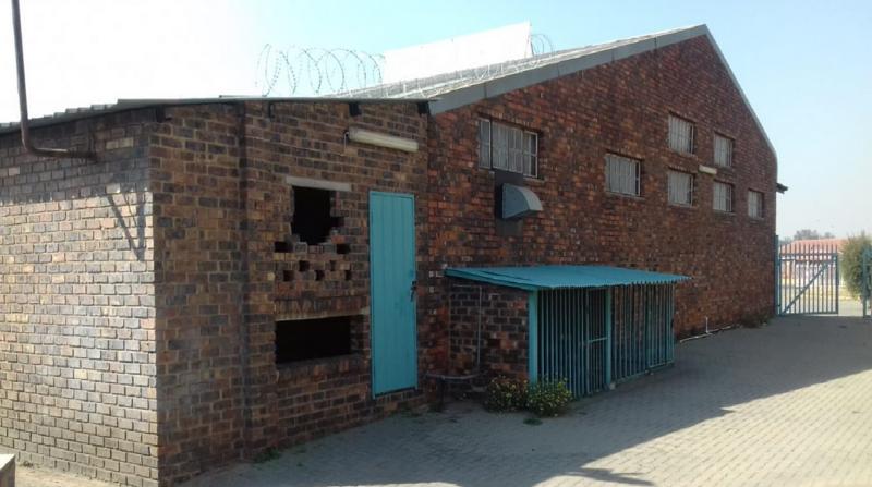 Commercial Property for Sale in Kookrus Gauteng