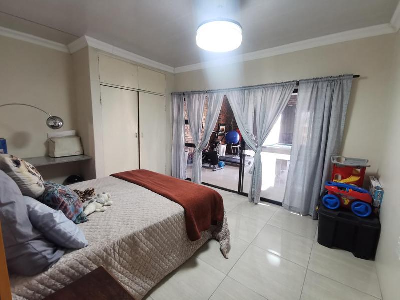 6 Bedroom Property for Sale in Meyerton Central Gauteng