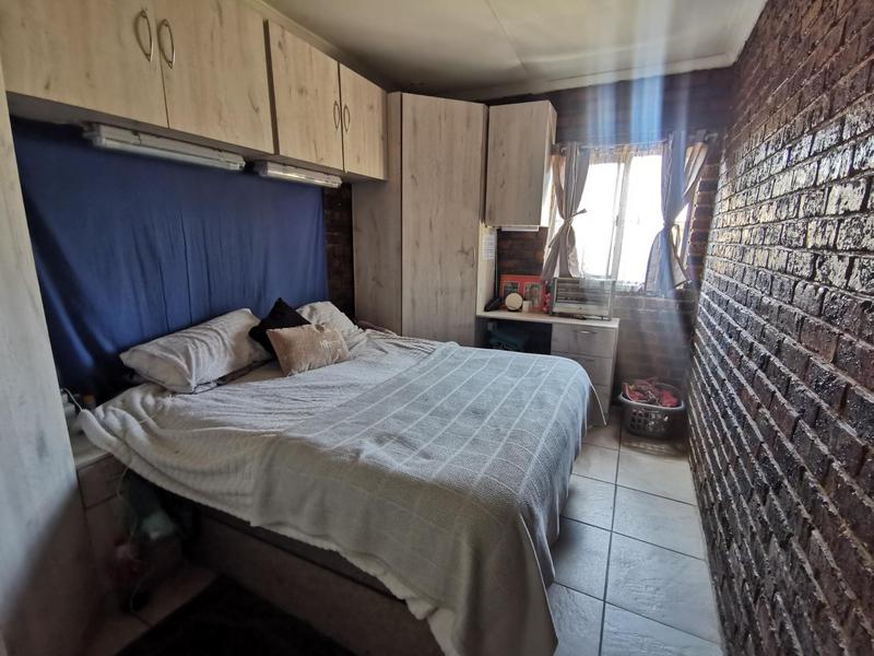 6 Bedroom Property for Sale in Meyerton Central Gauteng