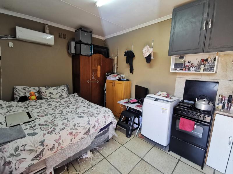 6 Bedroom Property for Sale in Meyerton Central Gauteng