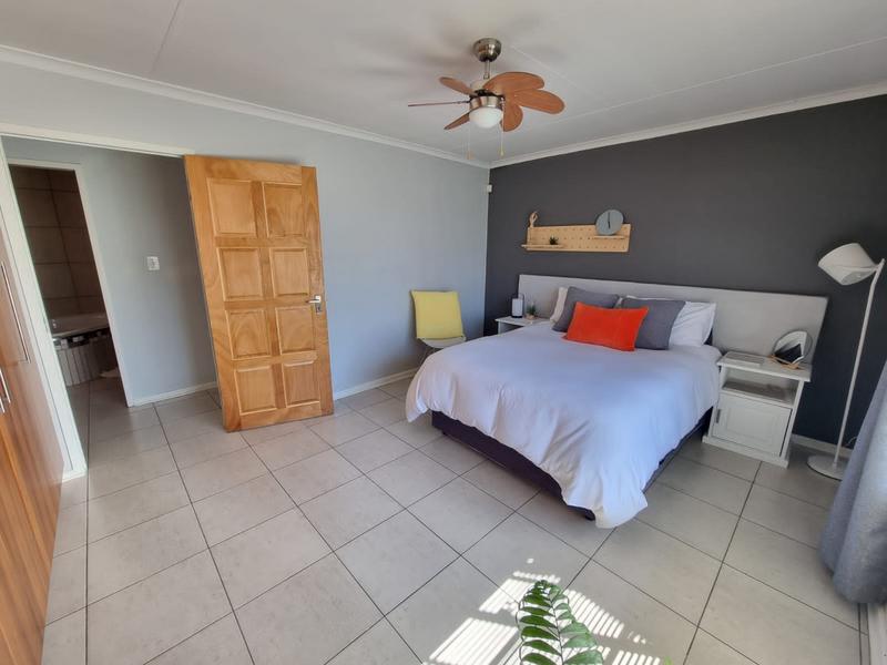 4 Bedroom Property for Sale in Rothdene Gauteng