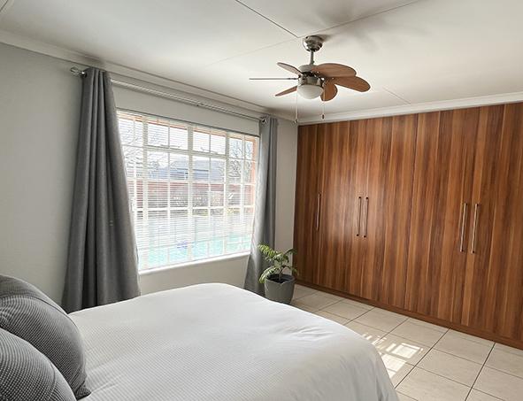 4 Bedroom Property for Sale in Rothdene Gauteng
