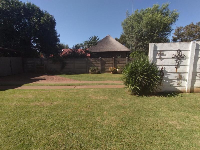 3 Bedroom Property for Sale in Vanderbijlpark SE 6 Gauteng