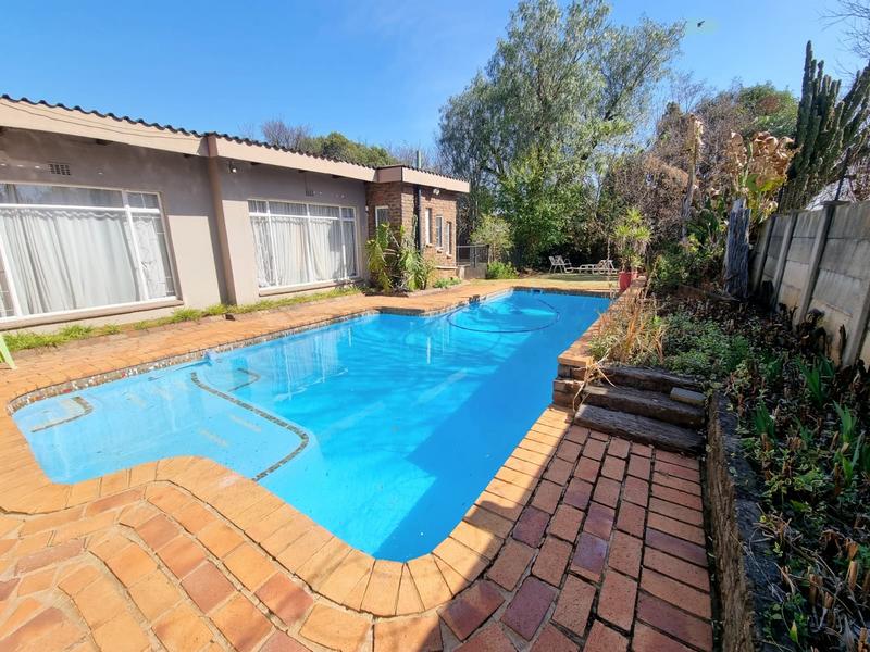 4 Bedroom Property for Sale in Vanderbijlpark SW 5 Gauteng