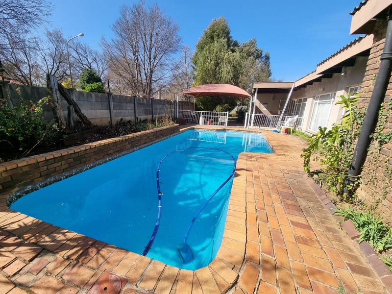 4 Bedroom Property for Sale in Vanderbijlpark SW 5 Gauteng