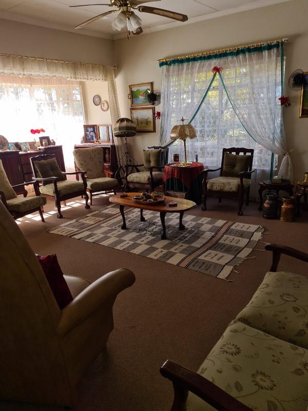 5 Bedroom Property for Sale in Glen Donald Gauteng